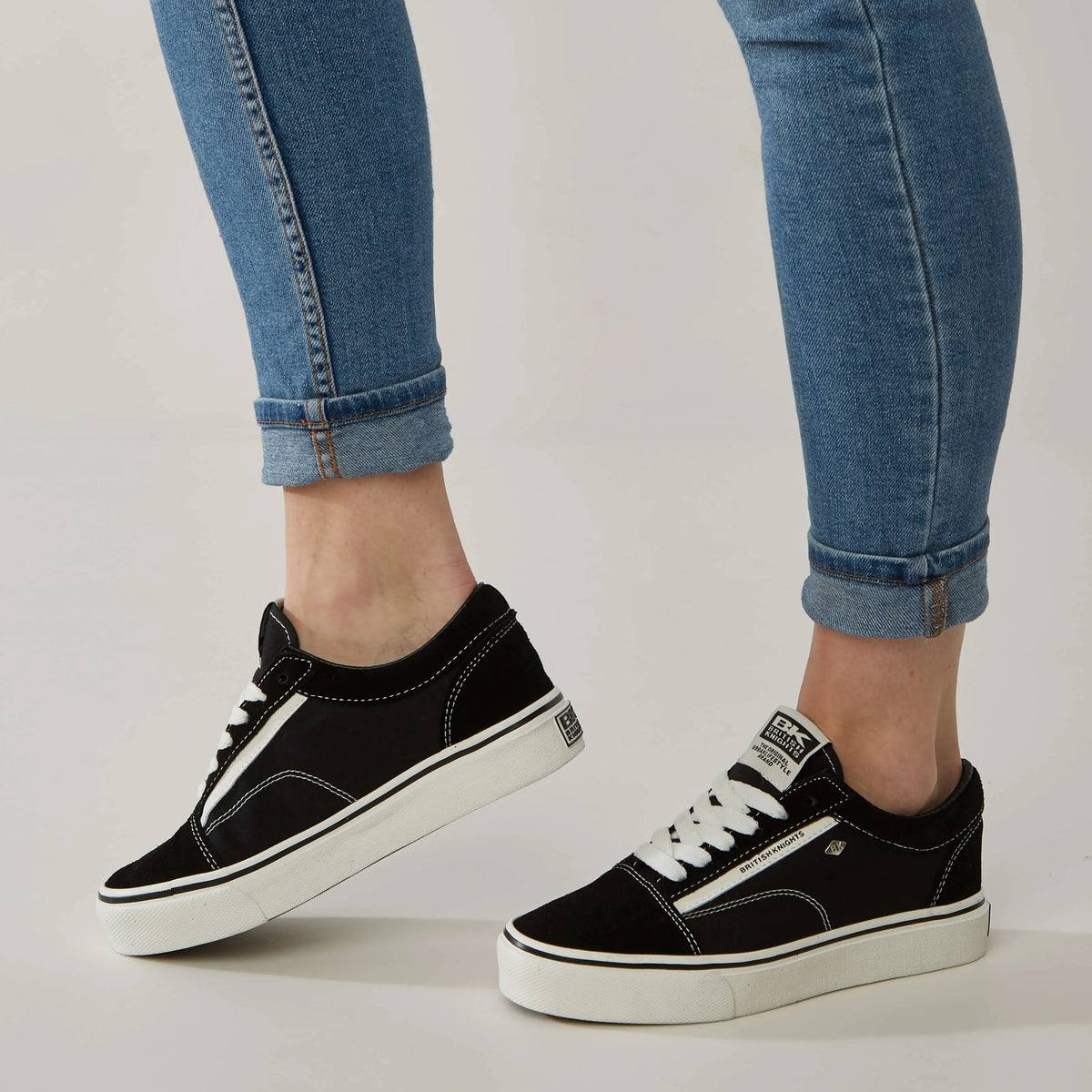 Black/White